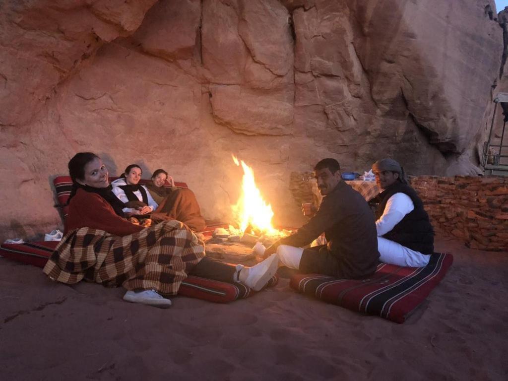 Wadi Rum Fire Camp Hotel Exterior photo