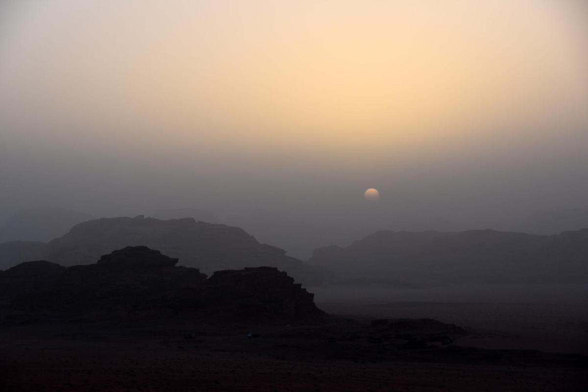 Wadi Rum Fire Camp Hotel Exterior photo