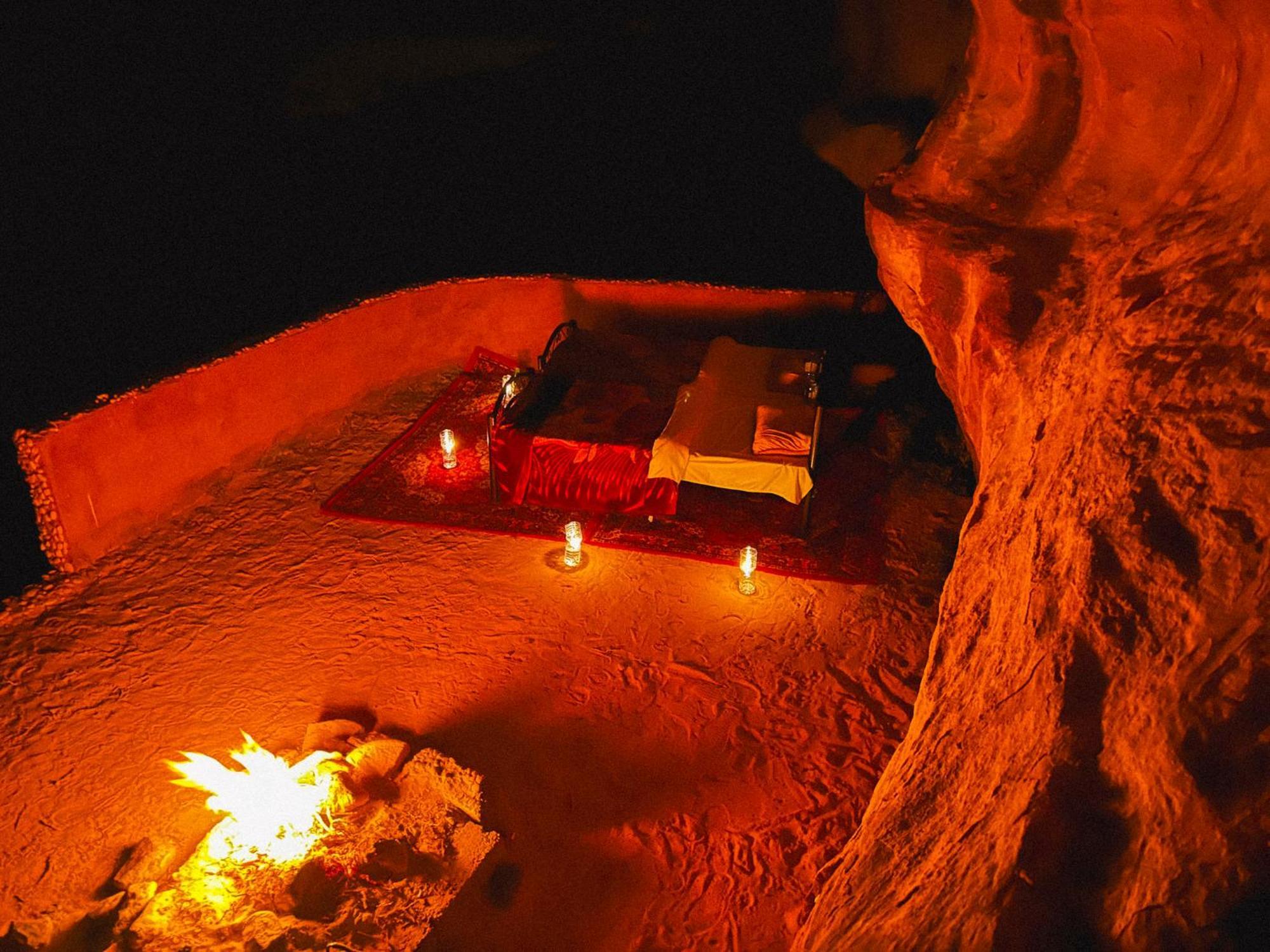 Wadi Rum Fire Camp Hotel Exterior photo